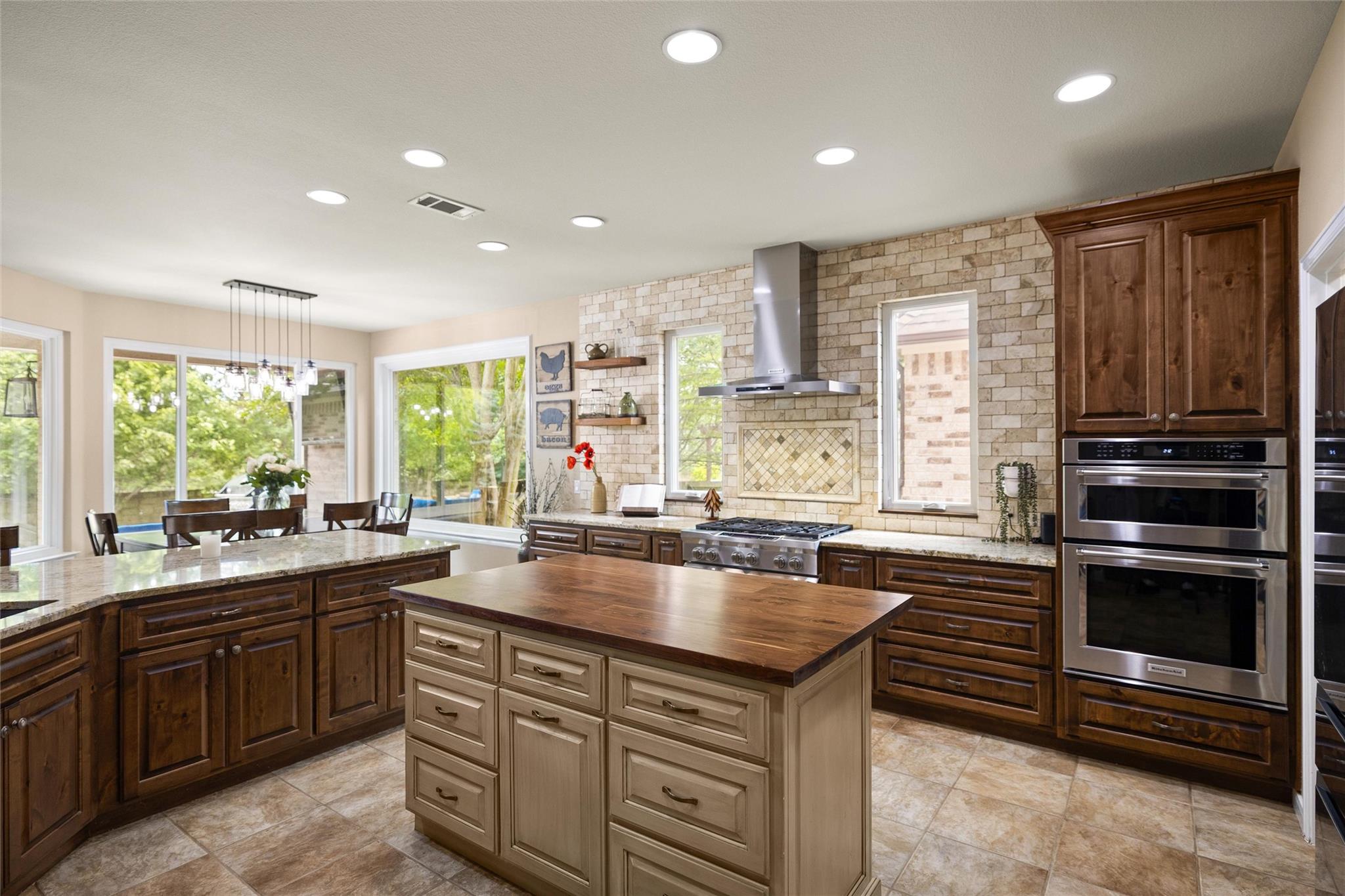 161 Daisy Path Austin TX 78737