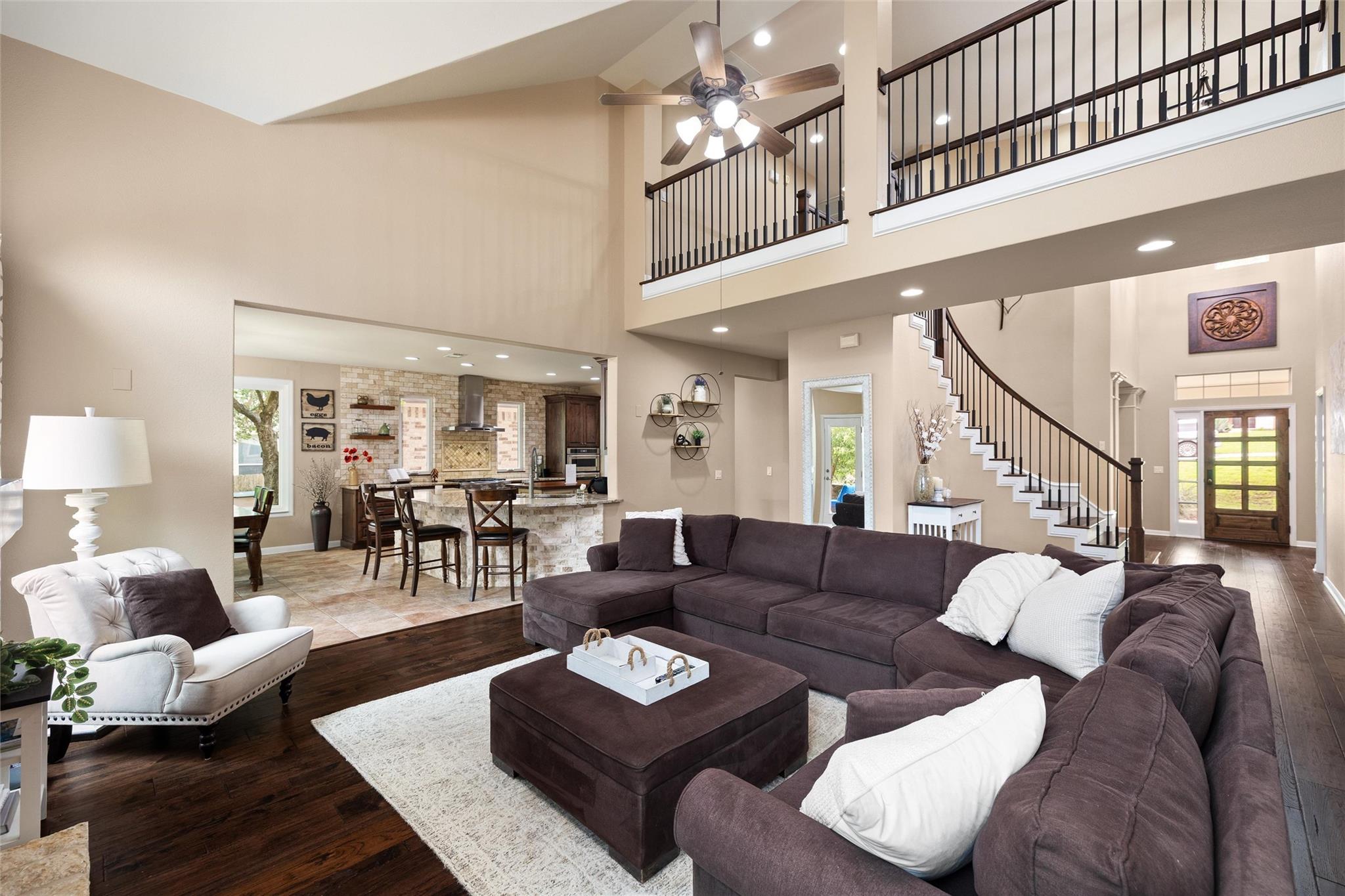 161 Daisy Path Austin TX 78737