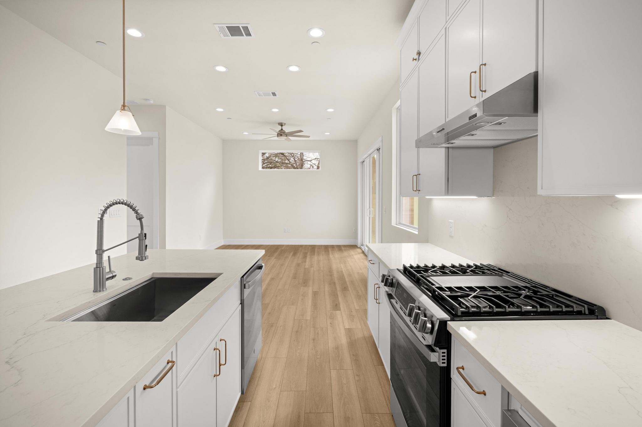 6107 Richardson Lane Austin TX 78741