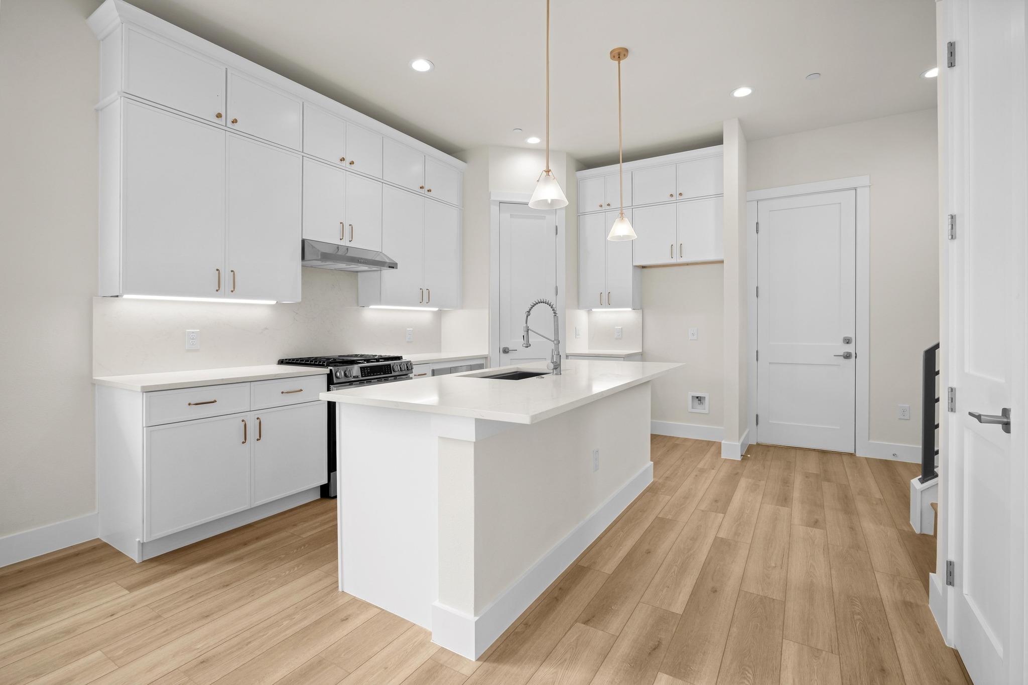 6107 Richardson Lane Austin TX 78741
