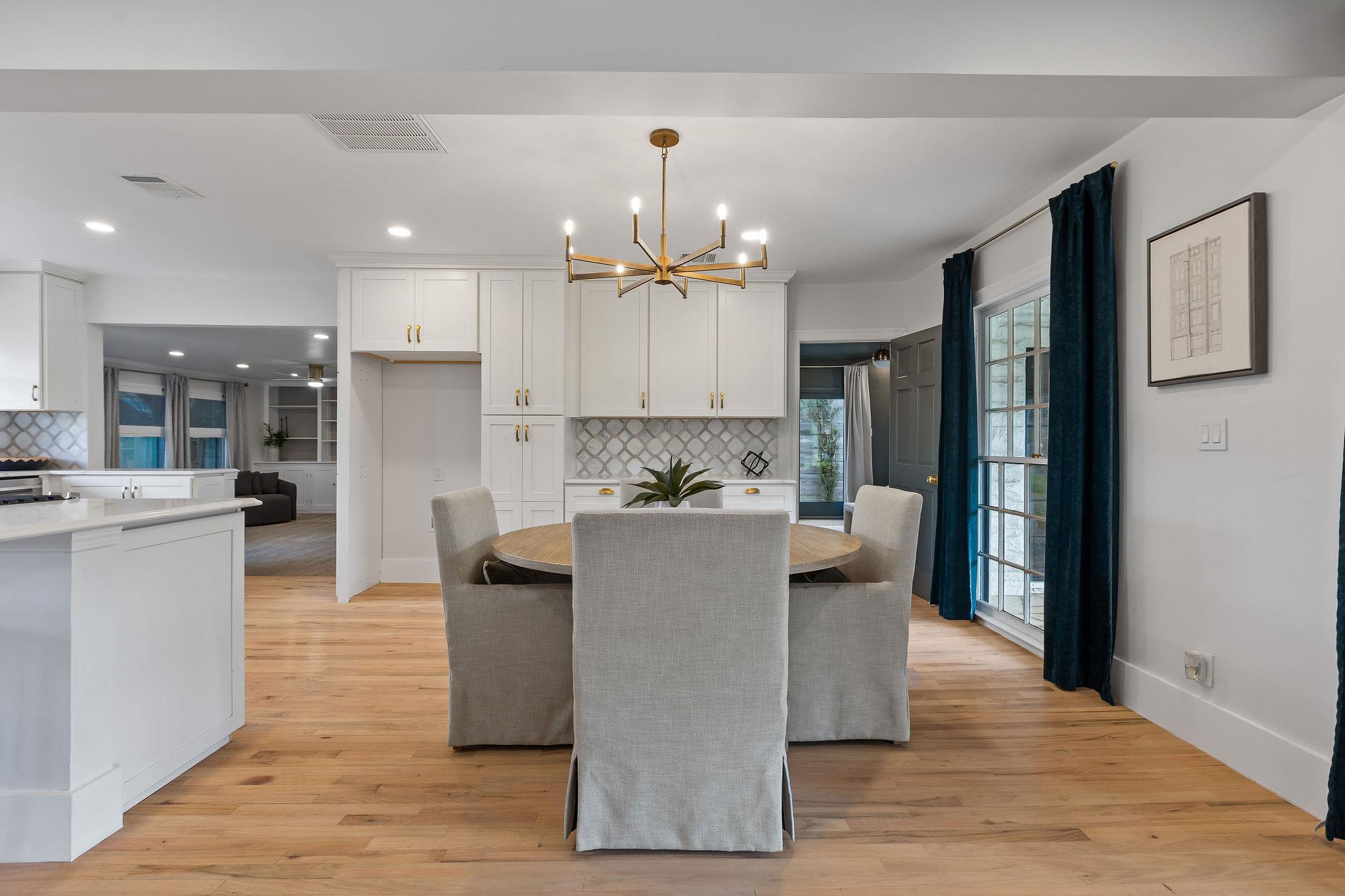 4002 Bradwood Road Austin TX 78722