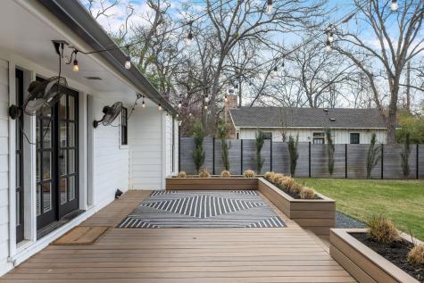 4002 Bradwood Road Austin TX 78722