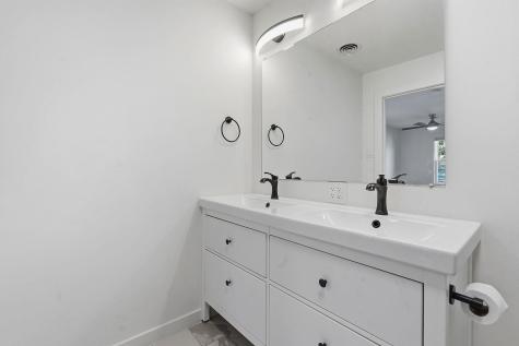 2612 Little John Lane Austin TX 78704