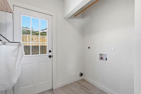2612 Little John Lane Austin TX 78704