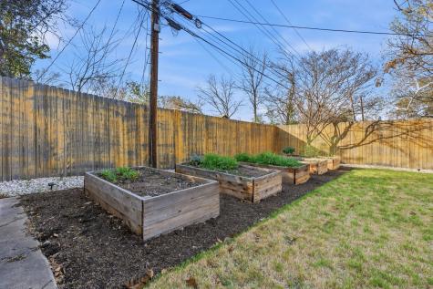 2612 Little John Lane Austin TX 78704