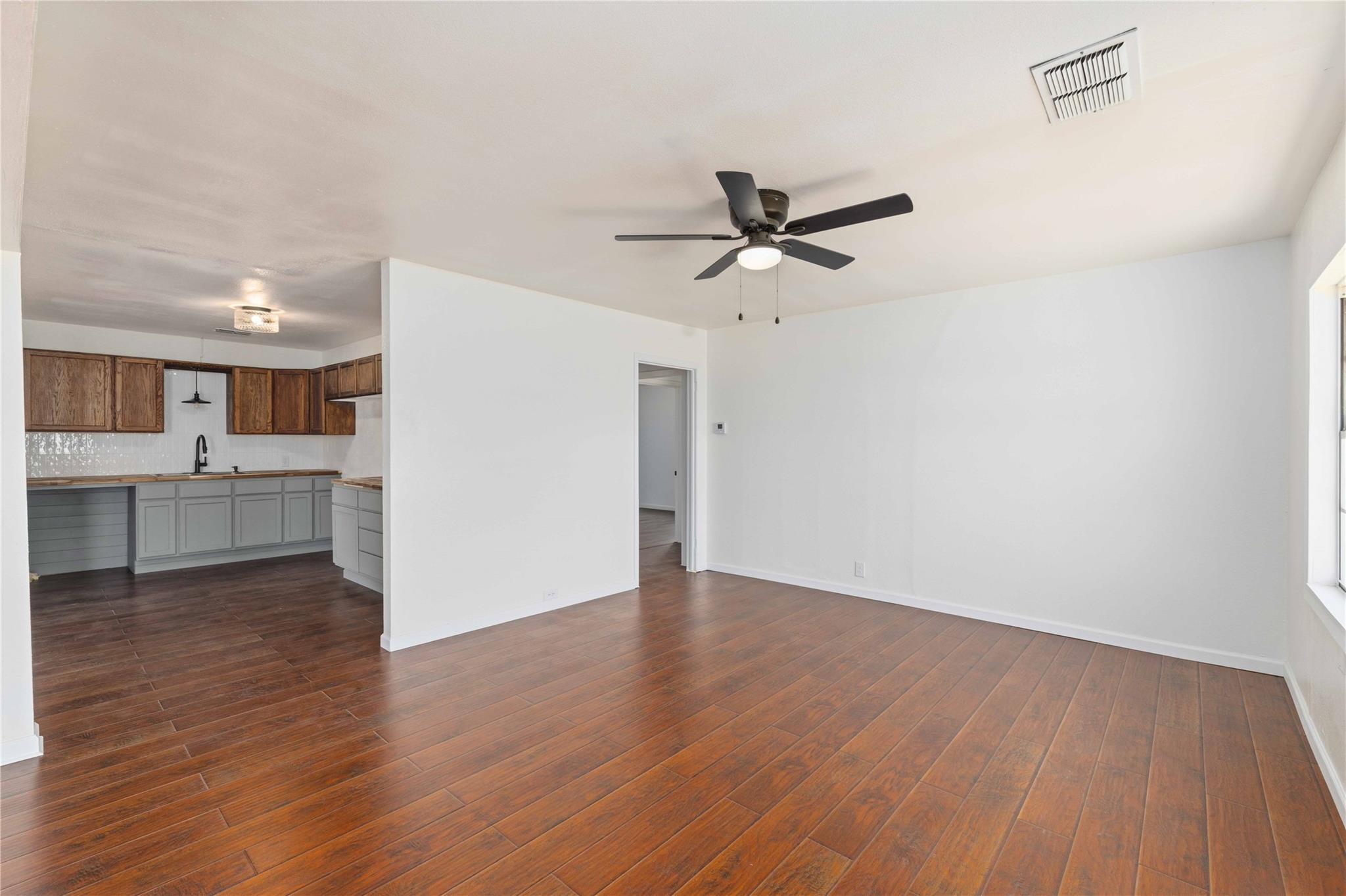 1604 5th Street Goldthwaite TX 76844