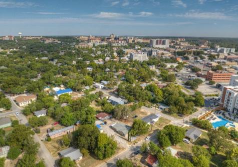 512 Valley Street San Marcos TX 78666