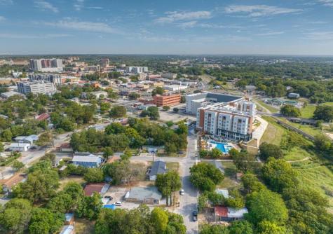 512 Valley Street San Marcos TX 78666
