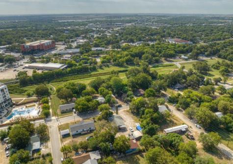 512 Valley Street San Marcos TX 78666