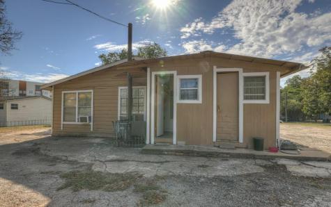 512 Valley Street San Marcos TX 78666