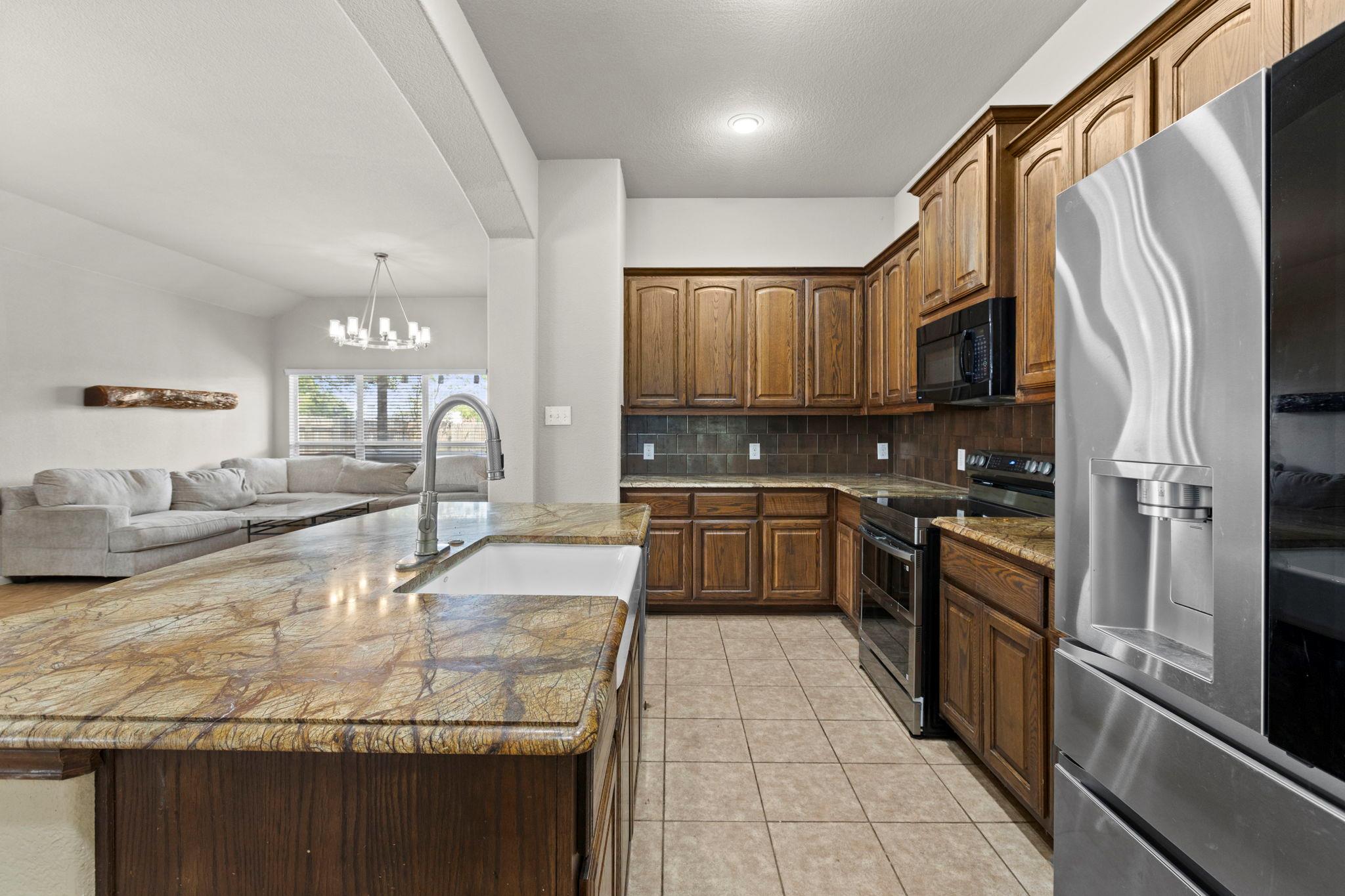 317 Cockrill Street Hutto TX 78634