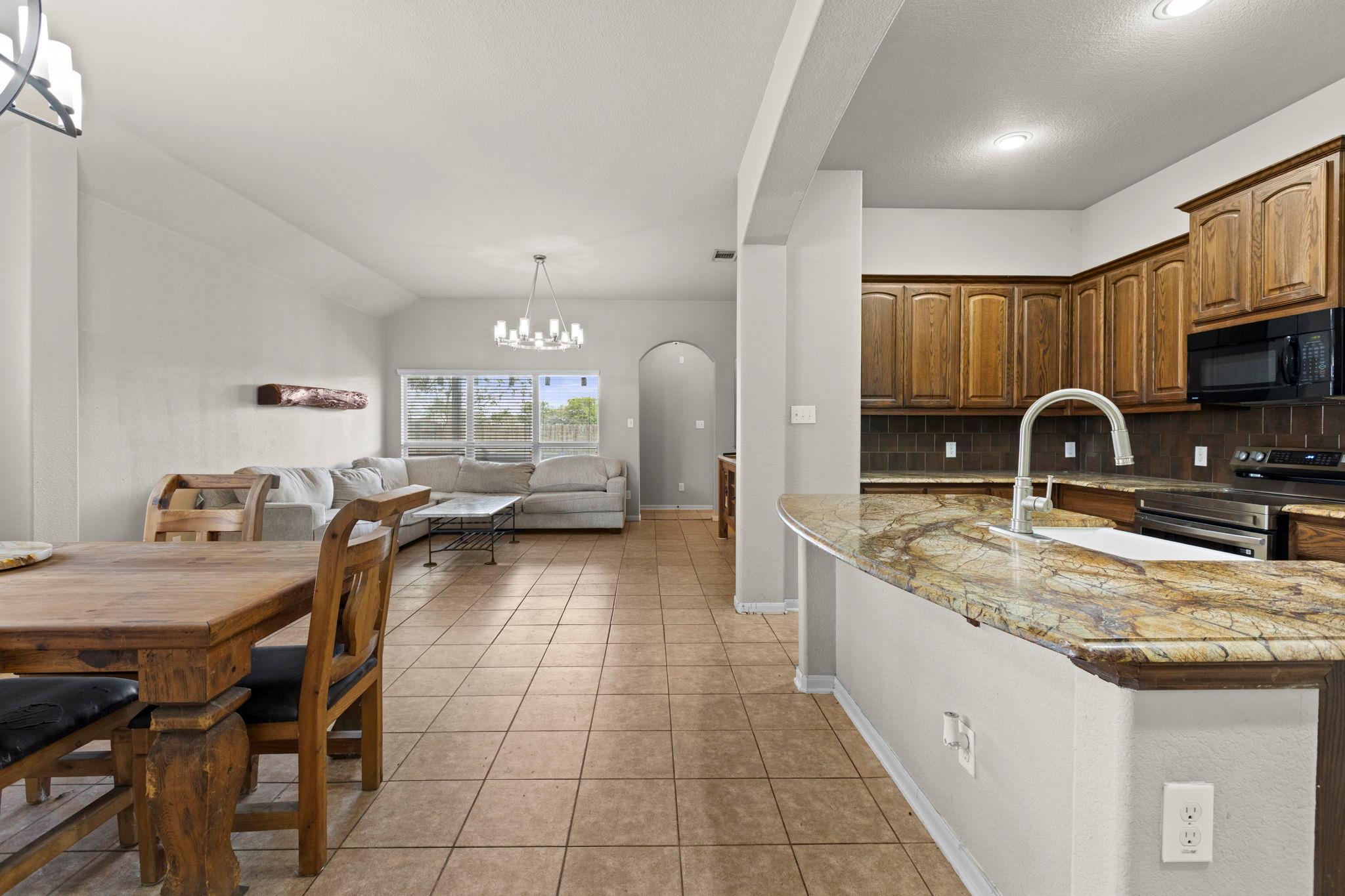 317 Cockrill Street Hutto TX 78634
