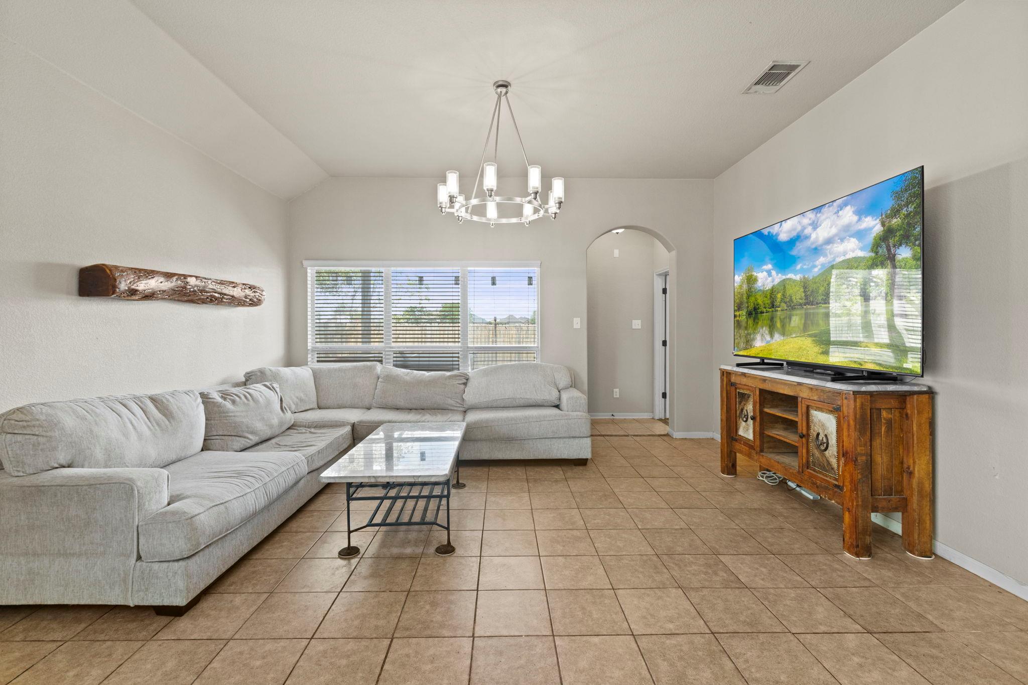 317 Cockrill Street Hutto TX 78634