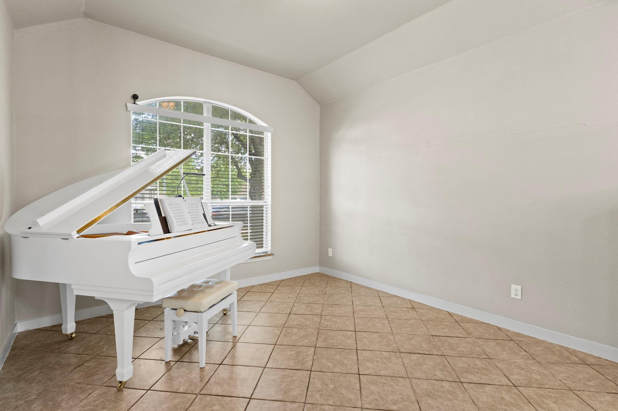 317 Cockrill Street Hutto TX 78634