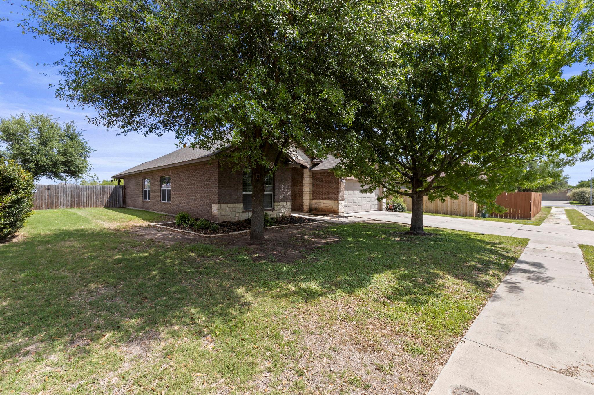 317 Cockrill Street Hutto TX 78634