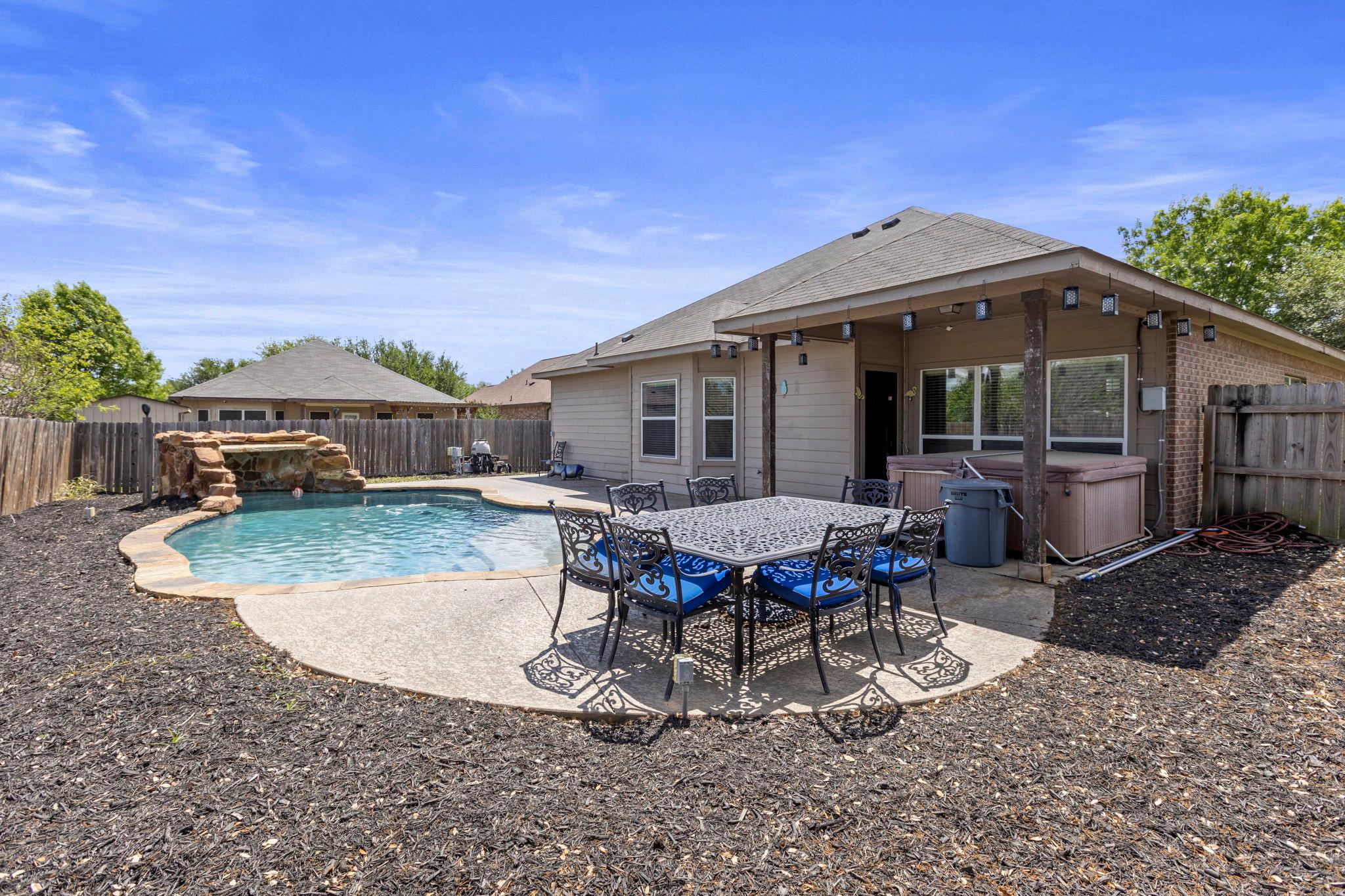 317 Cockrill Street Hutto TX 78634