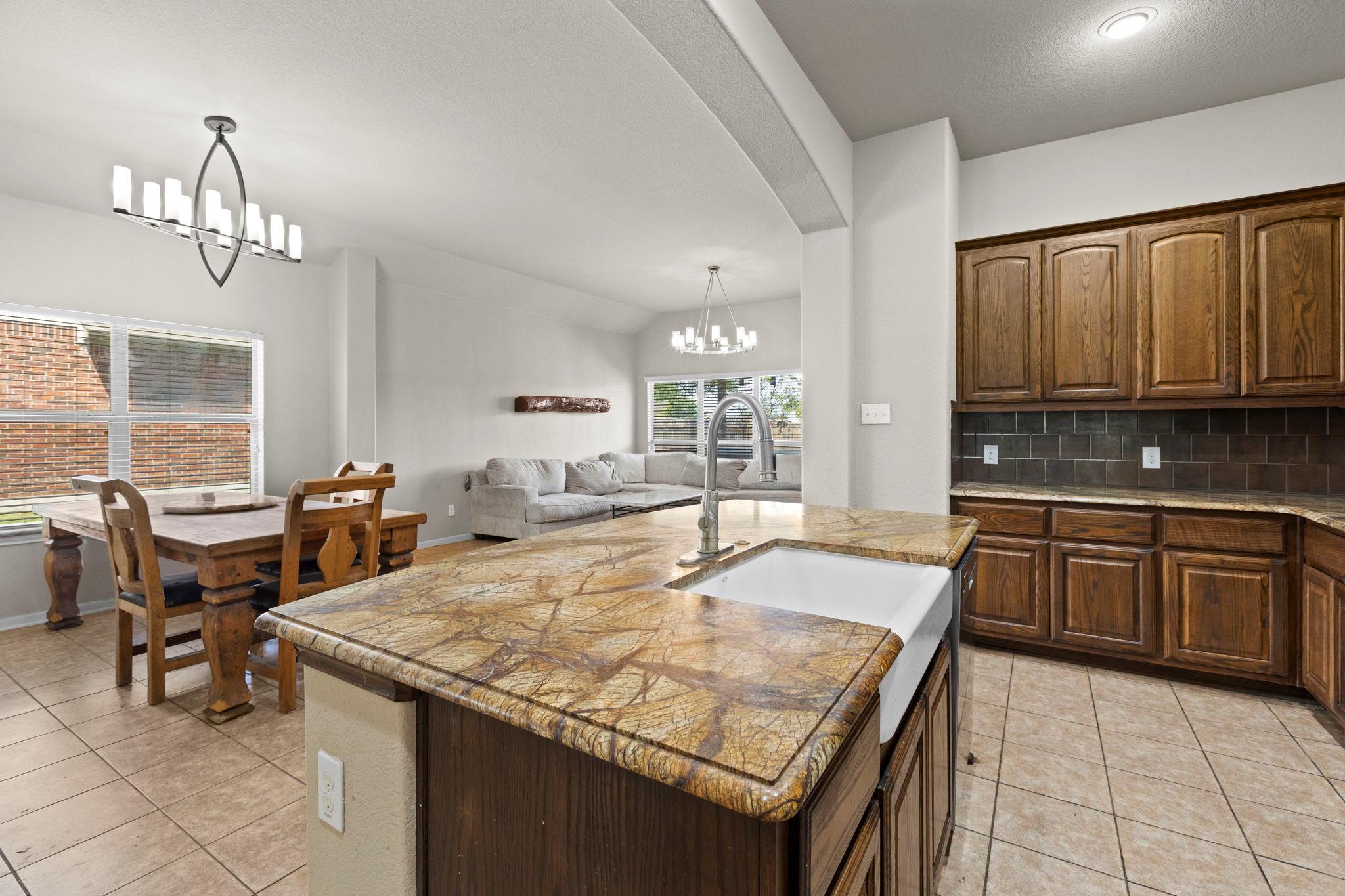 317 Cockrill Street Hutto TX 78634