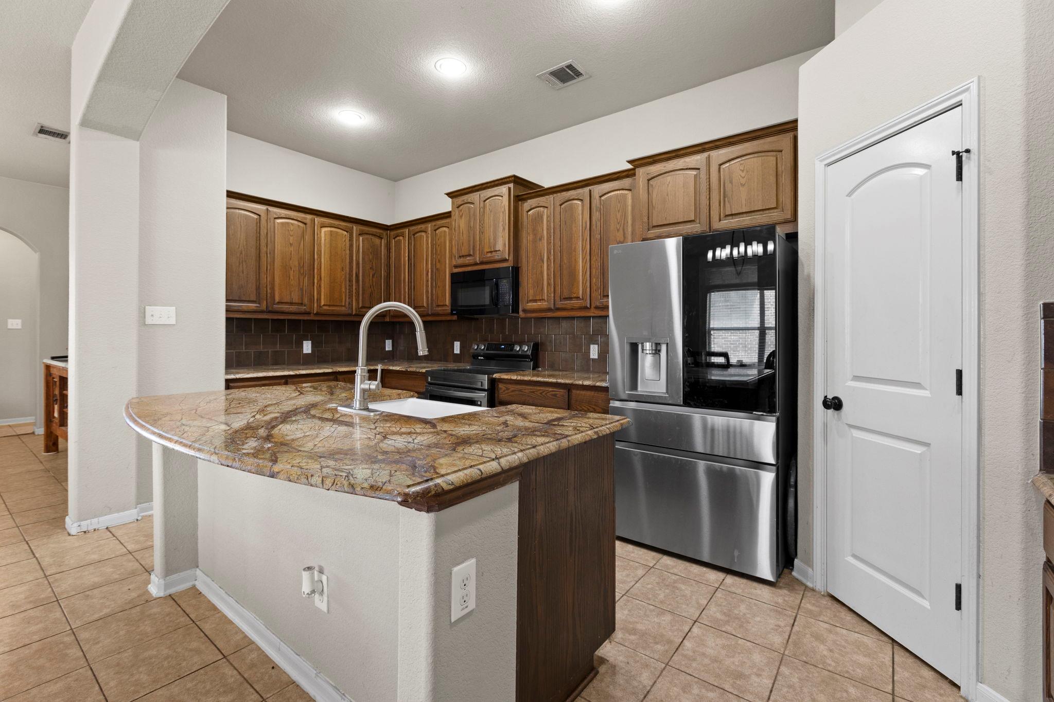 317 Cockrill Street Hutto TX 78634