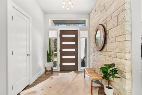 307 Bedford Drive Spicewood TX 78669