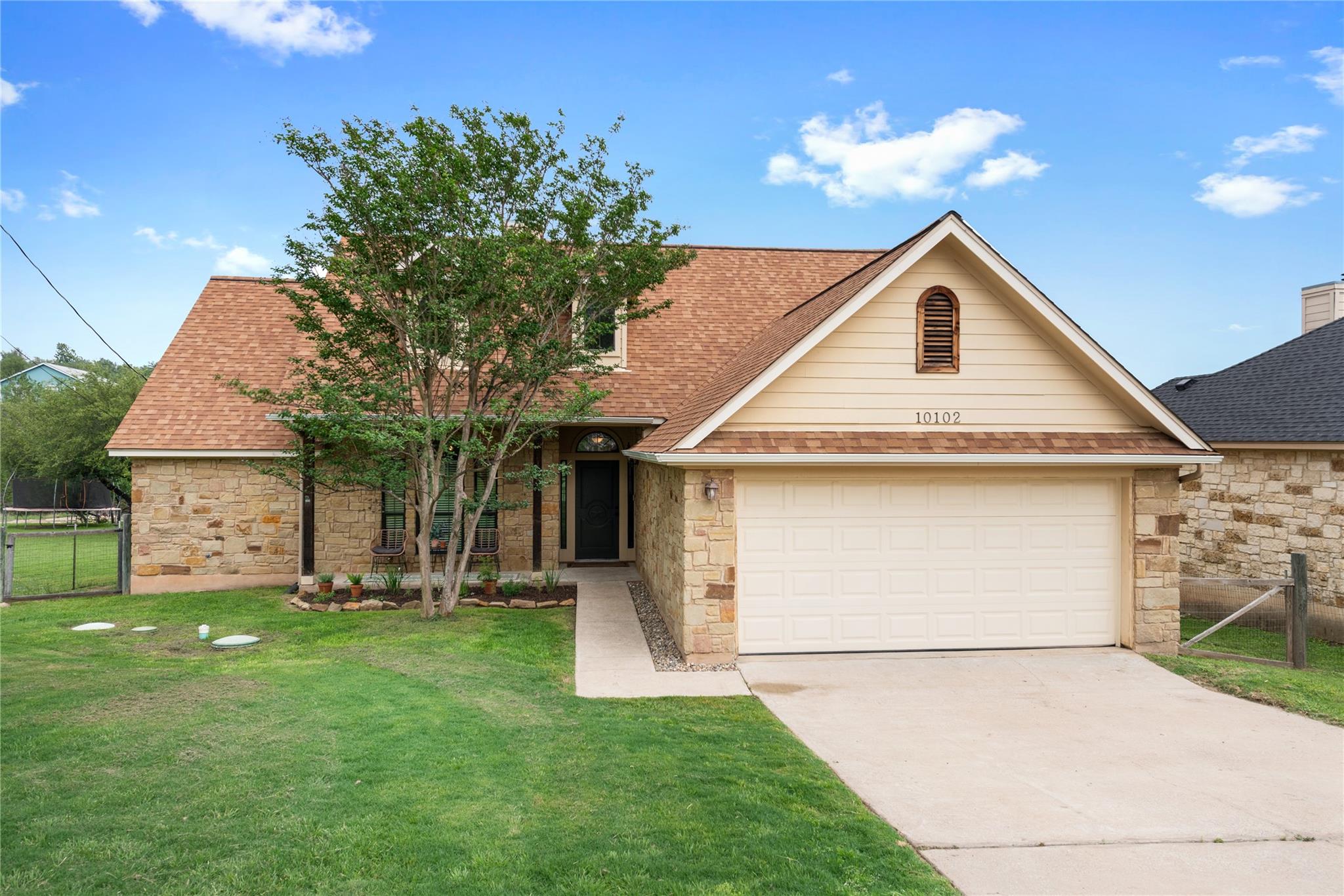10102 Twin Lake Loop Dripping Springs TX 78620