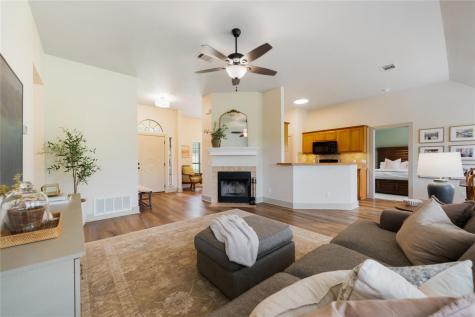 10102 Twin Lake Loop Dripping Springs TX 78620