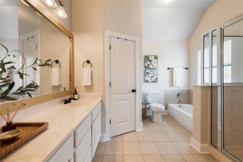 10102 Twin Lake Loop Dripping Springs TX 78620