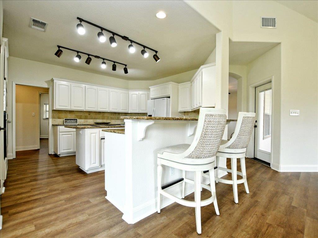 505 Vista View Trail Spicewood TX 78669