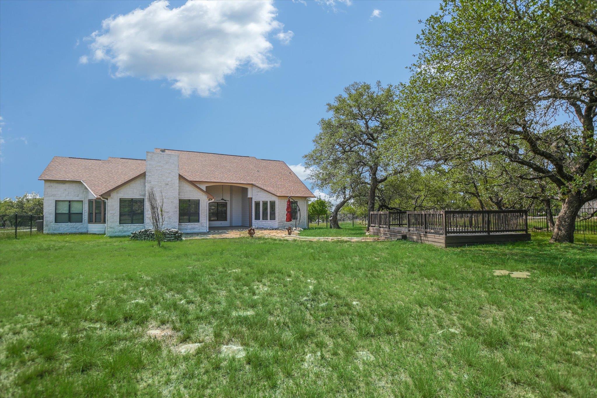 505 Vista View Trail Spicewood TX 78669
