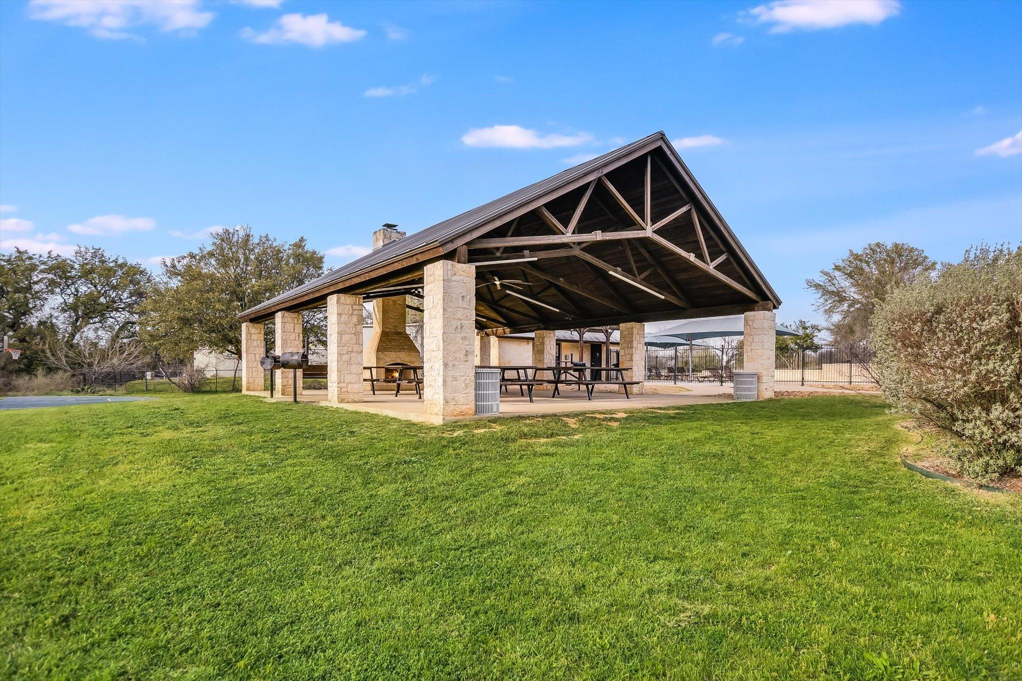 505 Vista View Trail Spicewood TX 78669