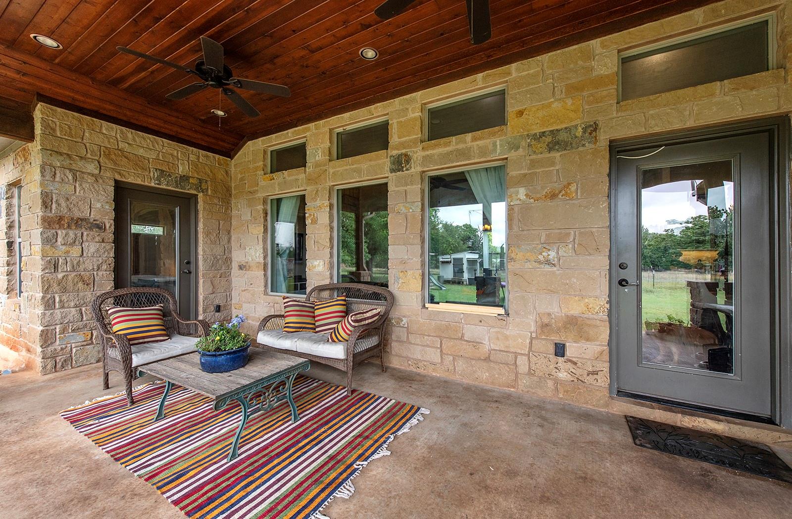 7075 Rr 1869 Liberty Hill TX 78642