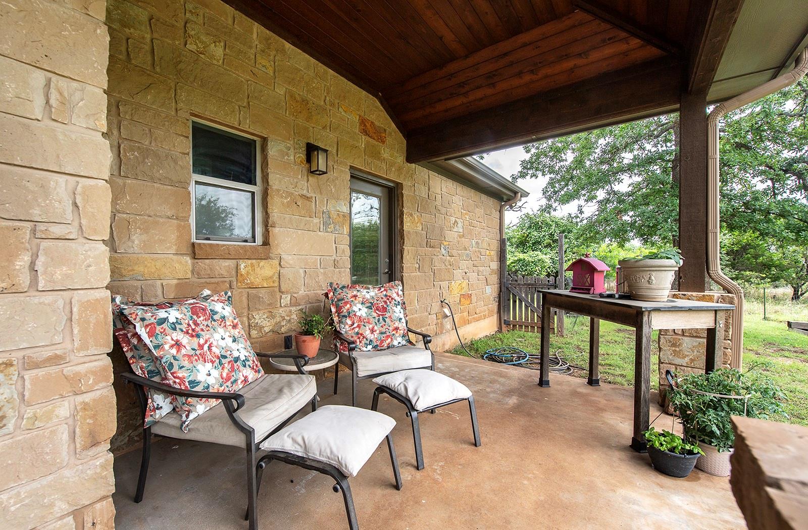 7075 Rr 1869 Liberty Hill TX 78642