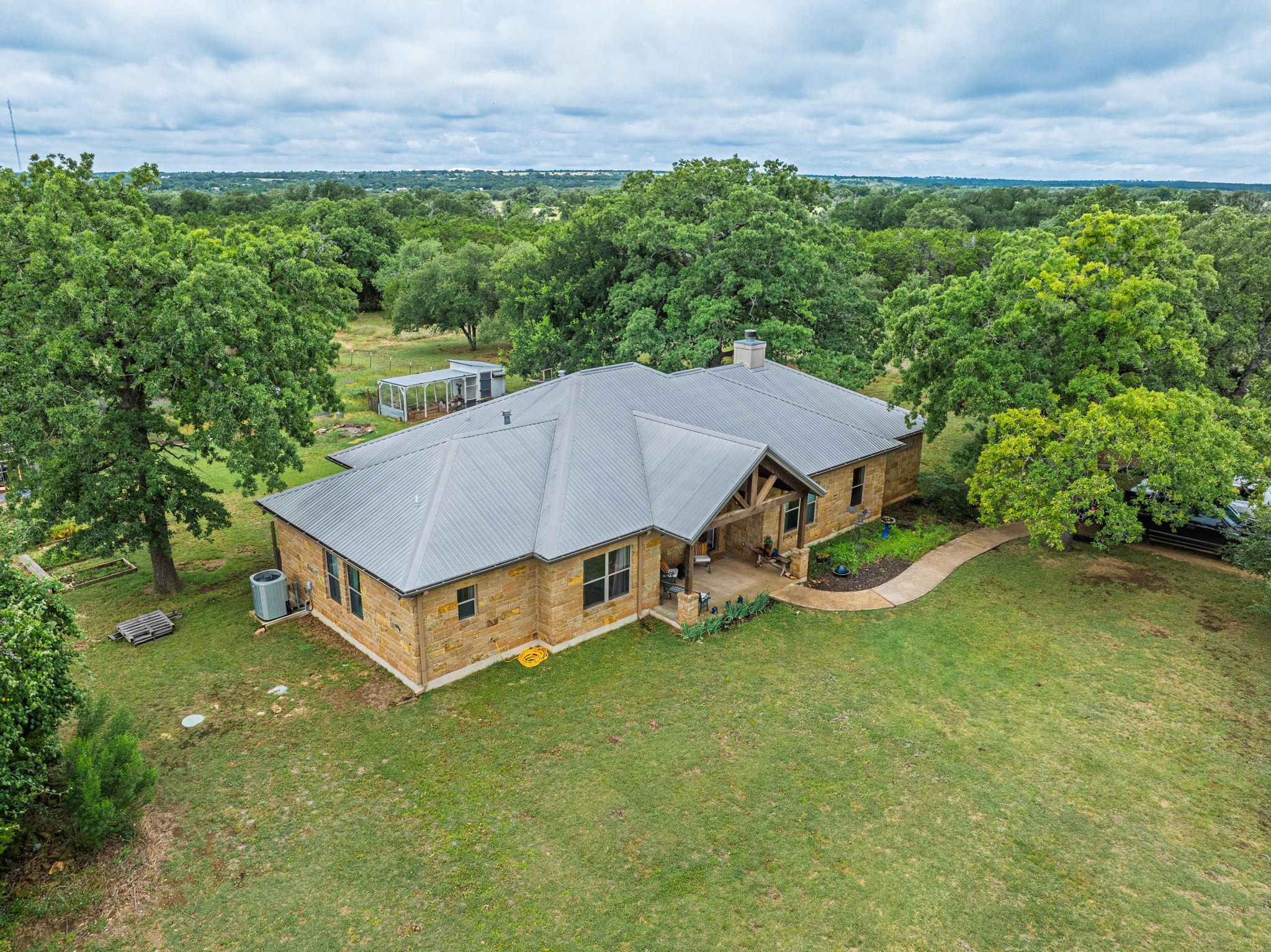7075 Rr 1869 Liberty Hill TX 78642