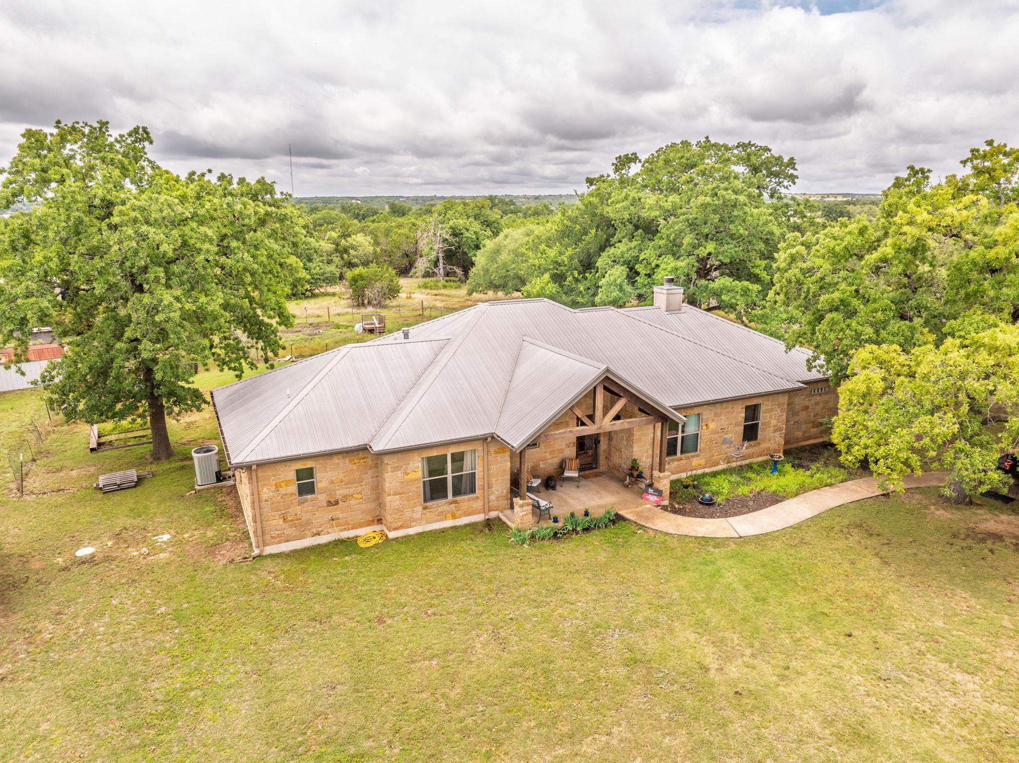 7075 Rr 1869 Liberty Hill TX 78642