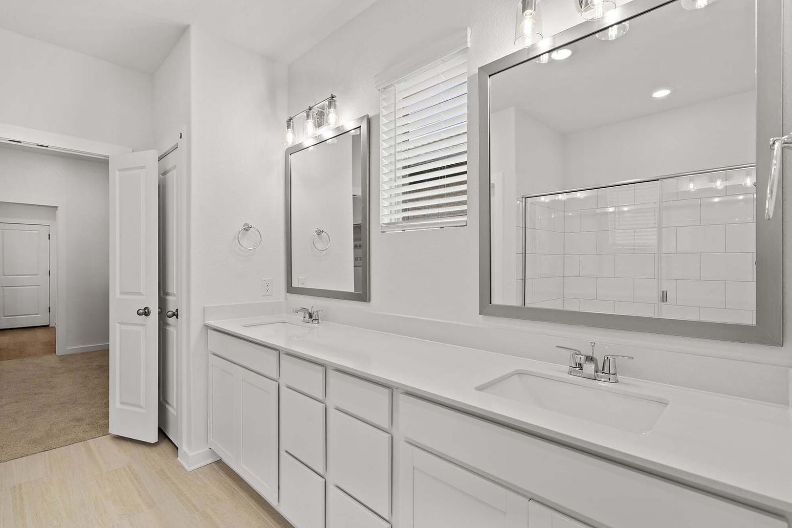 533 Bloomington Loop Hutto TX 78634