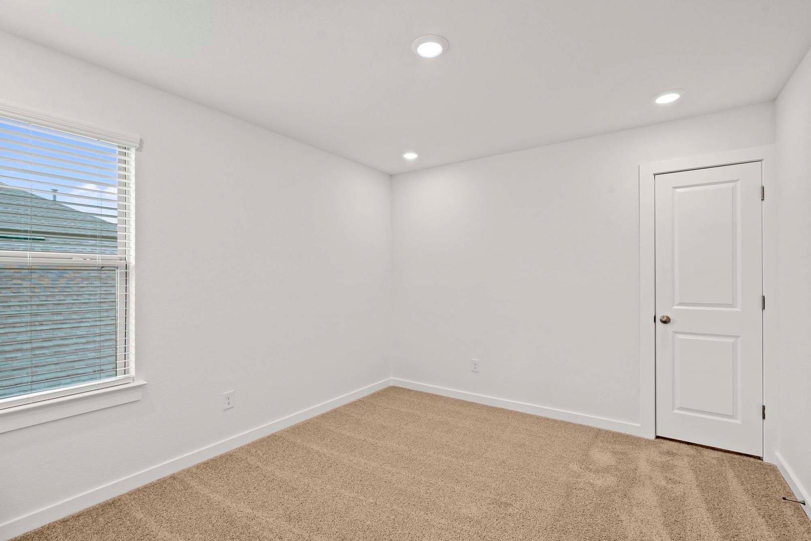 533 Bloomington Loop Hutto TX 78634