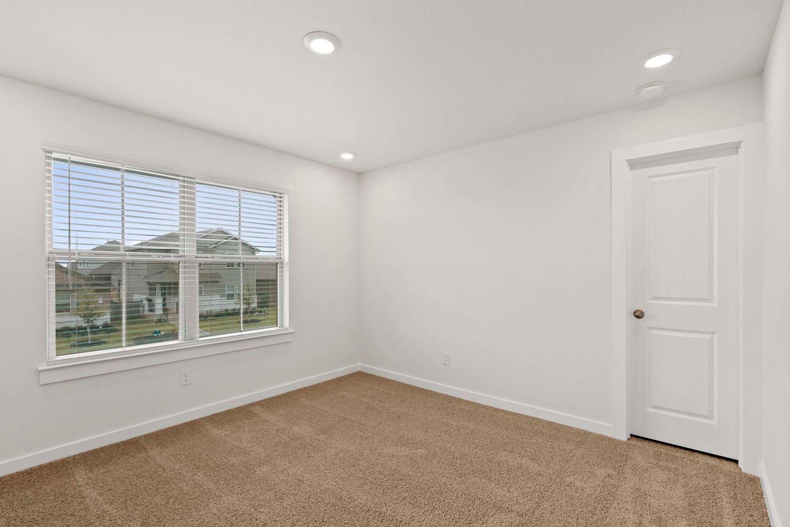 533 Bloomington Loop Hutto TX 78634