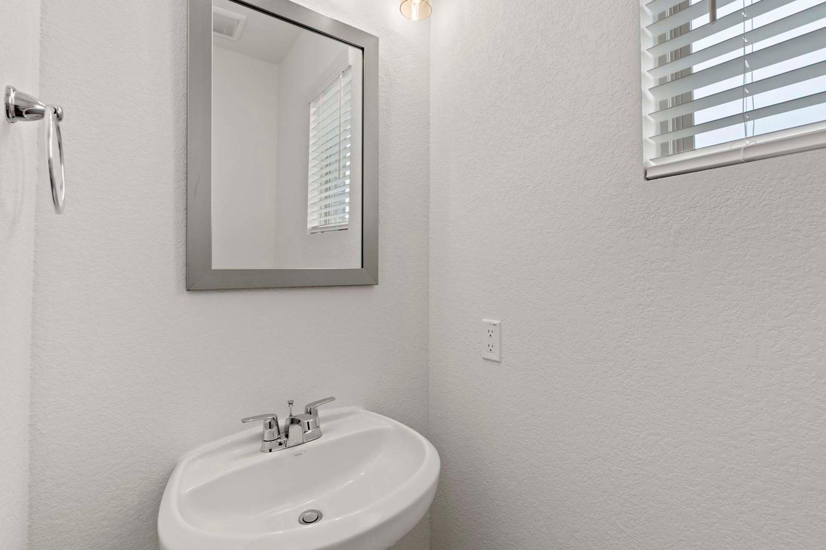 533 Bloomington Loop Hutto TX 78634