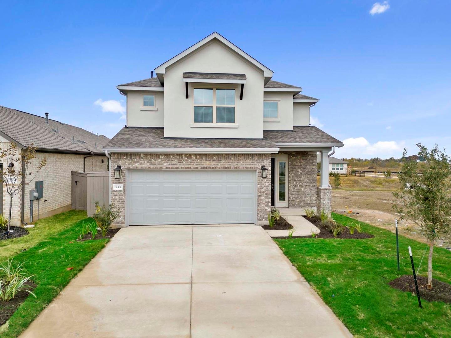 533 Bloomington Loop Hutto TX 78634