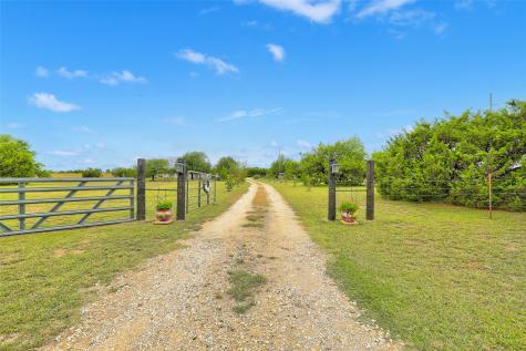 1505 Cr 315 Jarrell TX 76537