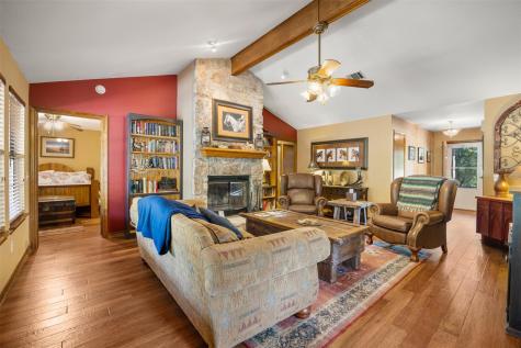 10621 Fm 150 W Driftwood TX 78619