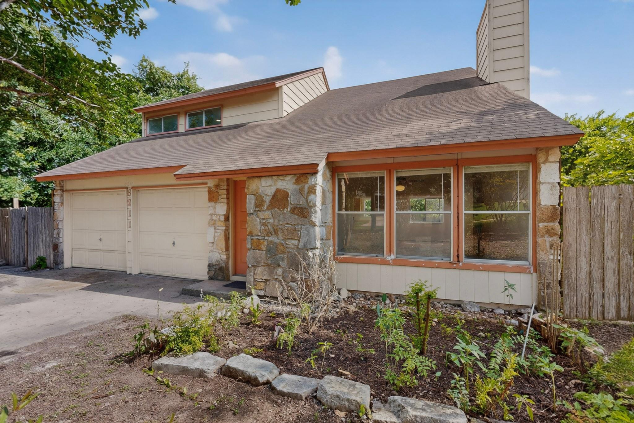 8211 Gallatin Drive Austin TX 78736