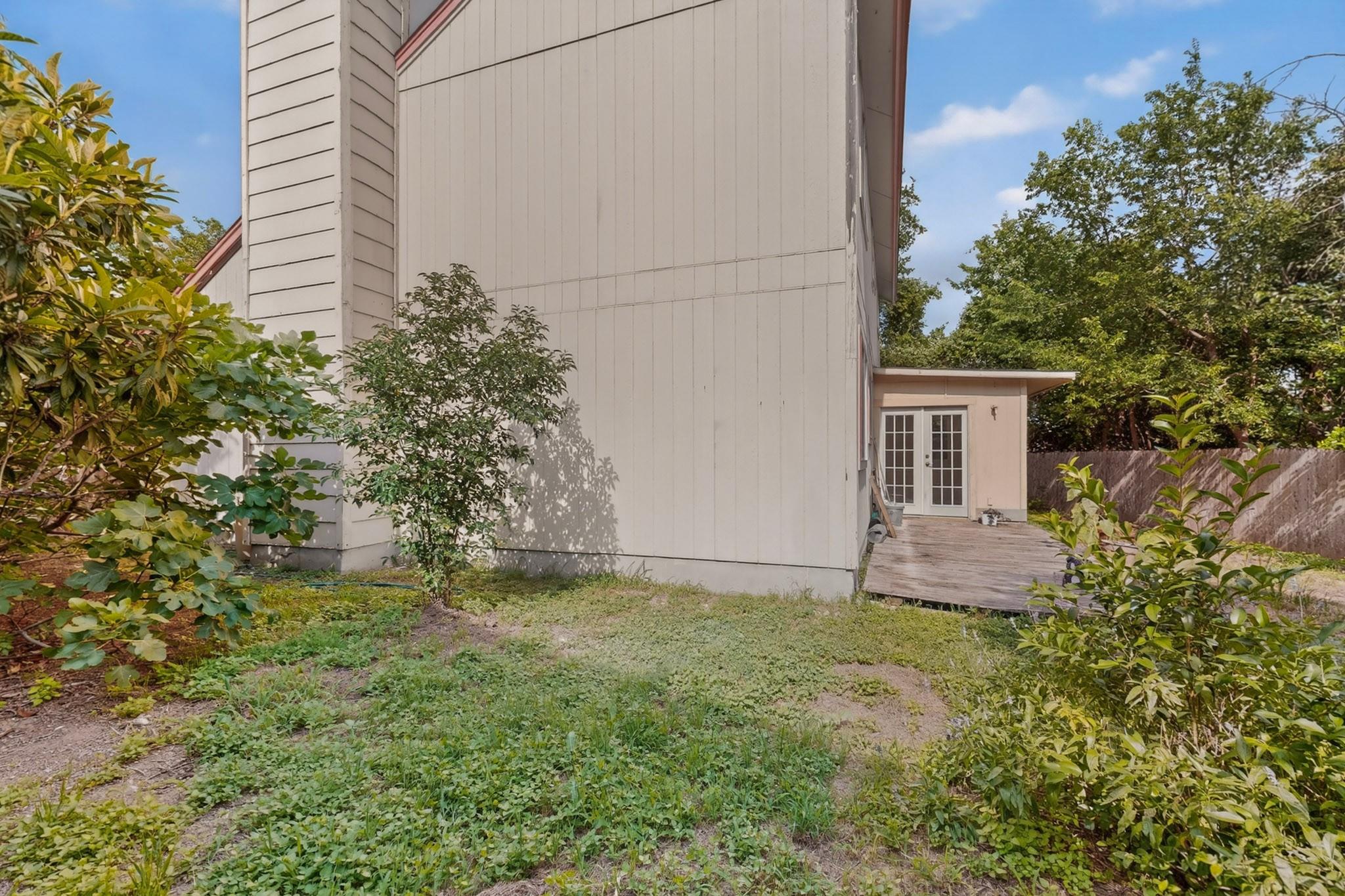 8211 Gallatin Drive Austin TX 78736