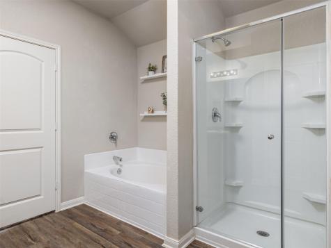 13712 Charles W Fairbanks Cove Manor TX 78653