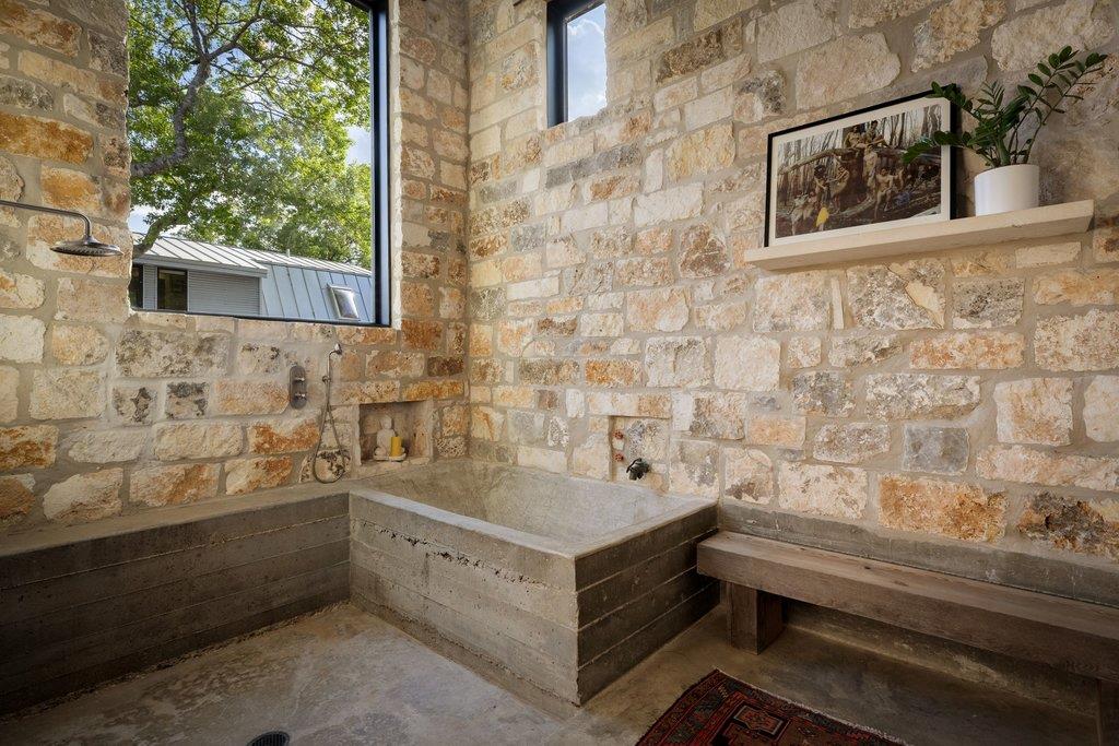 4707 Peace Pipe Path Austin TX 78746