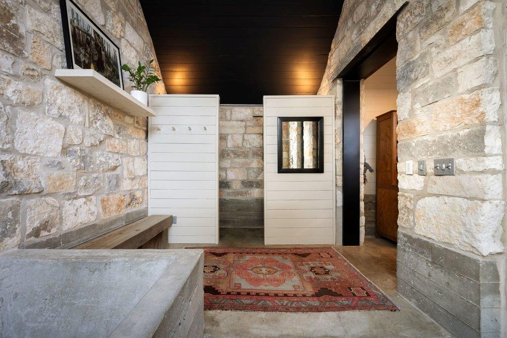4707 Peace Pipe Path Austin TX 78746