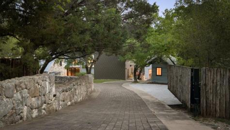 4707 Peace Pipe Path Austin TX 78746