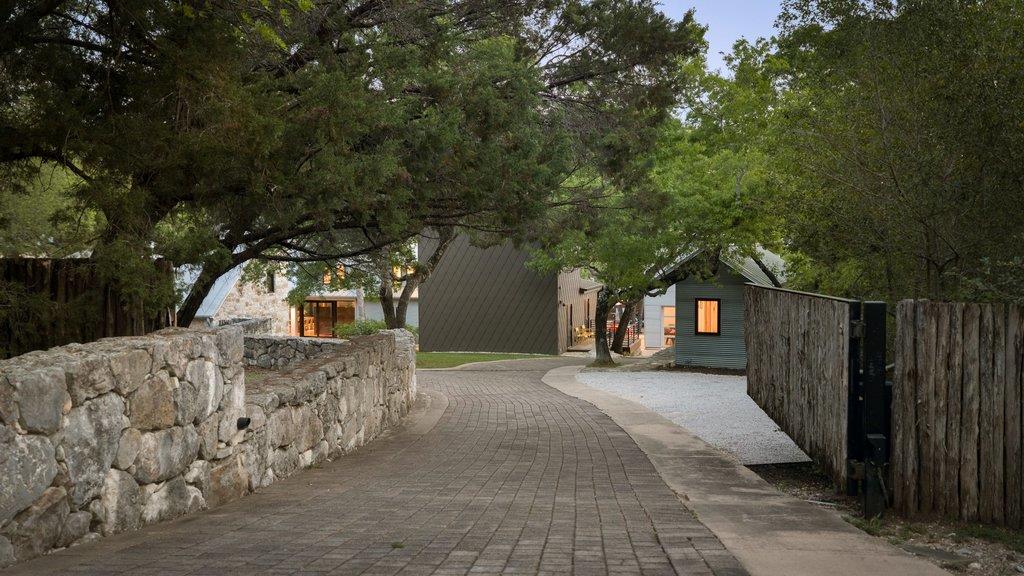 4707 Peace Pipe Path Austin TX 78746