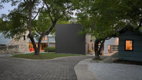 4707 Peace Pipe Path Austin TX 78746