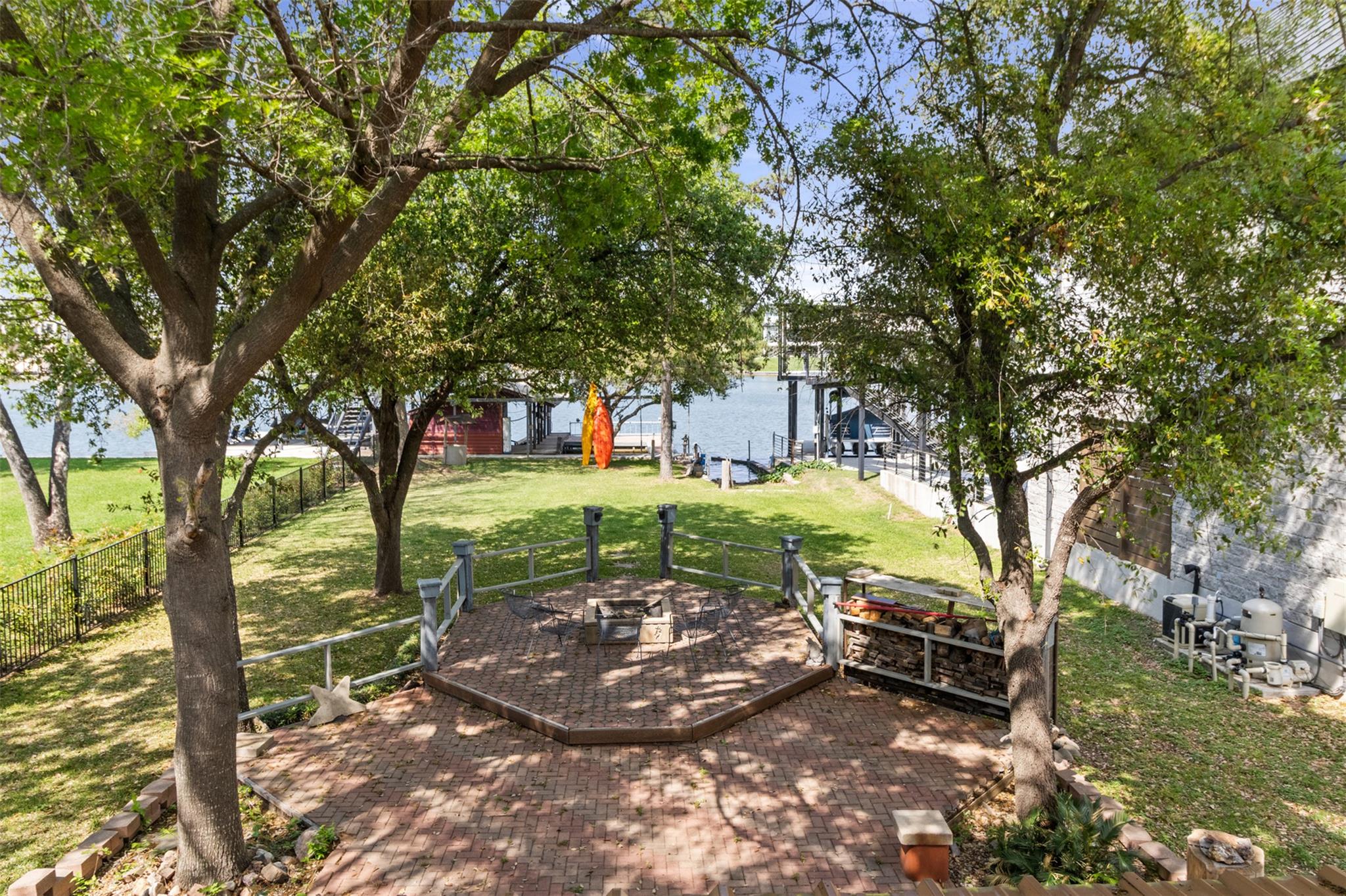 320 Harris Loop Kingsland TX 78639