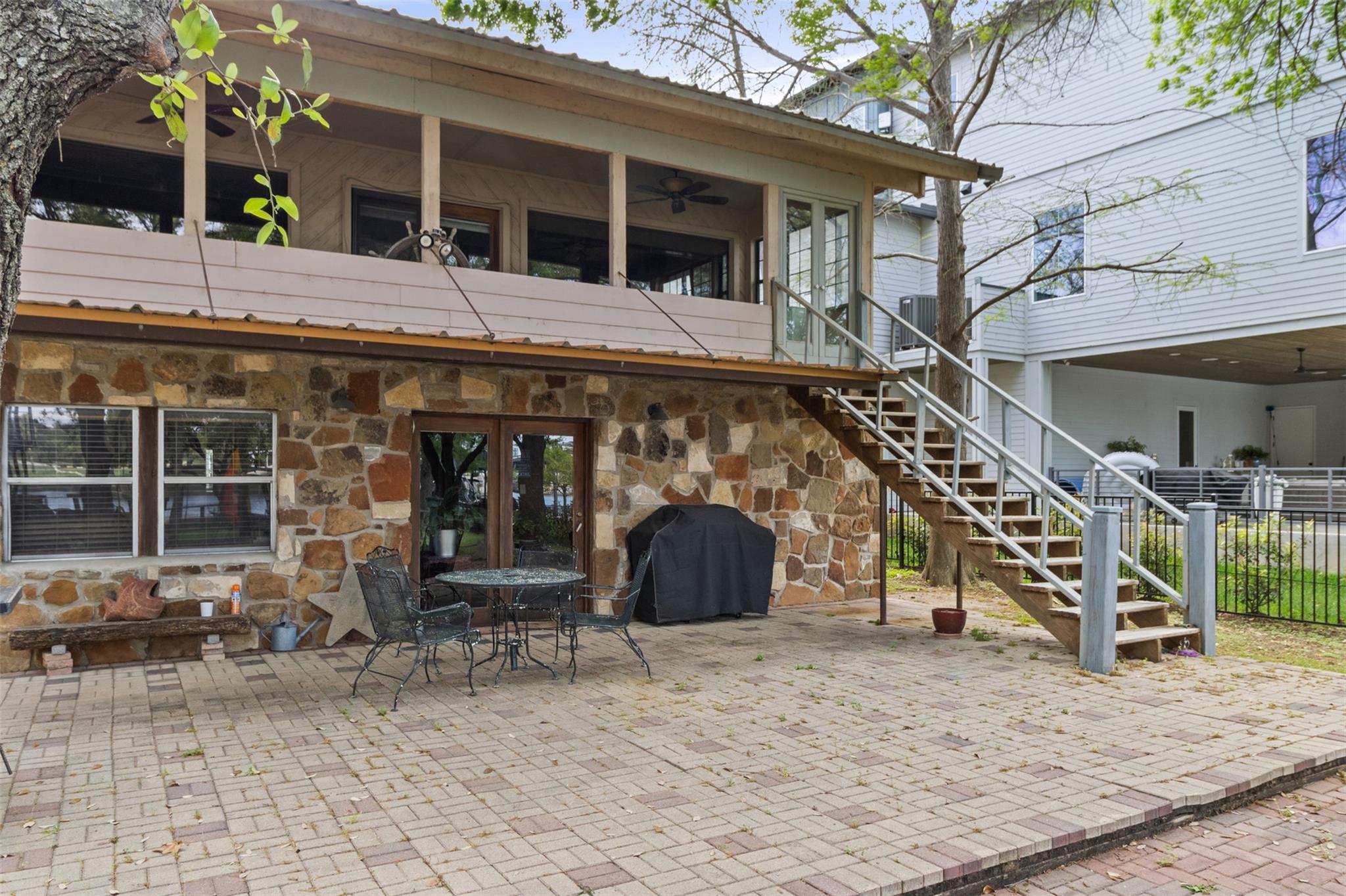 320 Harris Loop Kingsland TX 78639
